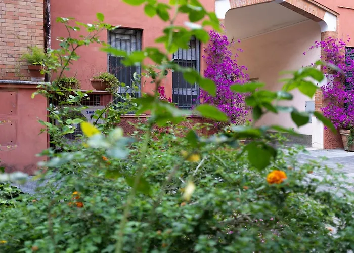 Cozy And Funny In Front Of Vatican Museums - Myflat In